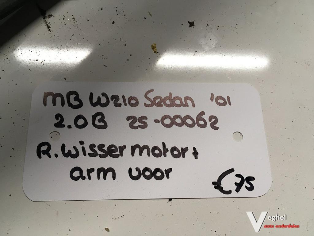 Mercedes W210 sedan 2.0 B 2500062 2001  Ruitenwissermechanie