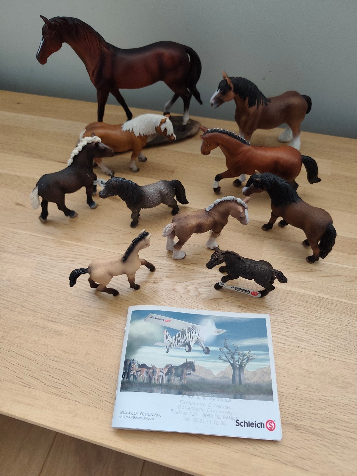 Schleich paarden collectie (10 stuks) met catalogus, Ophalen of Verzenden, Zo goed als nieuw