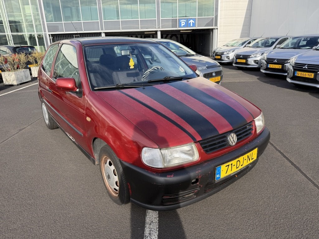 Volkswagen Polo 1.6 (bj 1999, automaat), foto 2