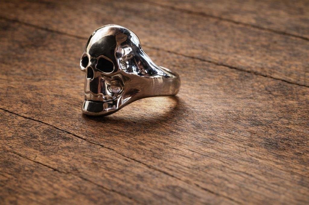 Verchroomde Skull Ring - 19 mm - metaal, Sieraden, Tassen en Uiterlijk, Ringen, IJzer of Staal, 19 tot 20, Nieuw, Ophalen of Verzenden