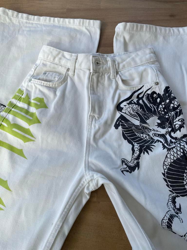 Bershka broek met print, maat 32, Wit, Ophalen of Verzenden, Maat 34 (XS) of kleiner, Lang