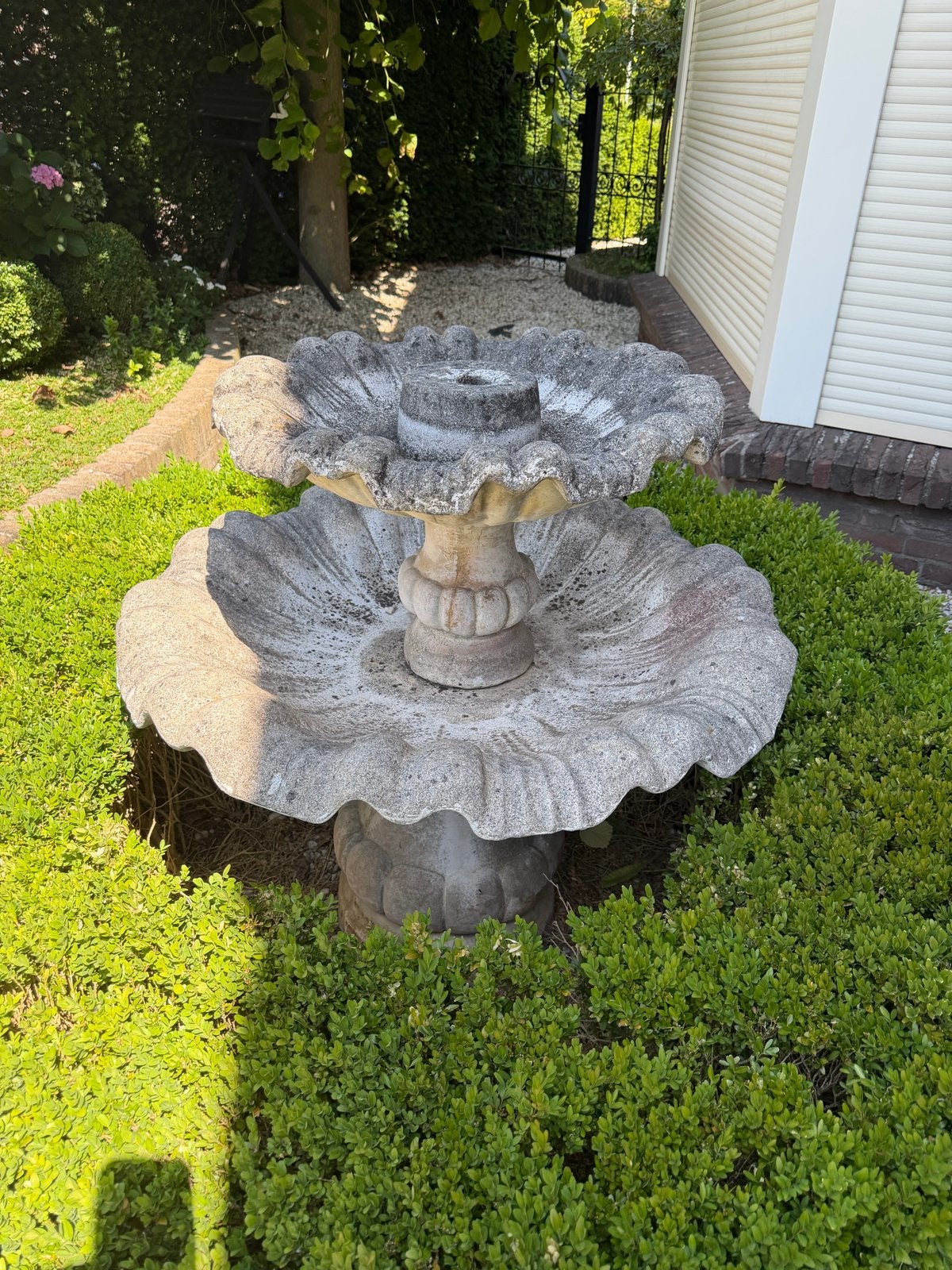 Decoratieve fontein voor tuin of terras, Ophalen, Gebruikt, Graniet, Fontein
