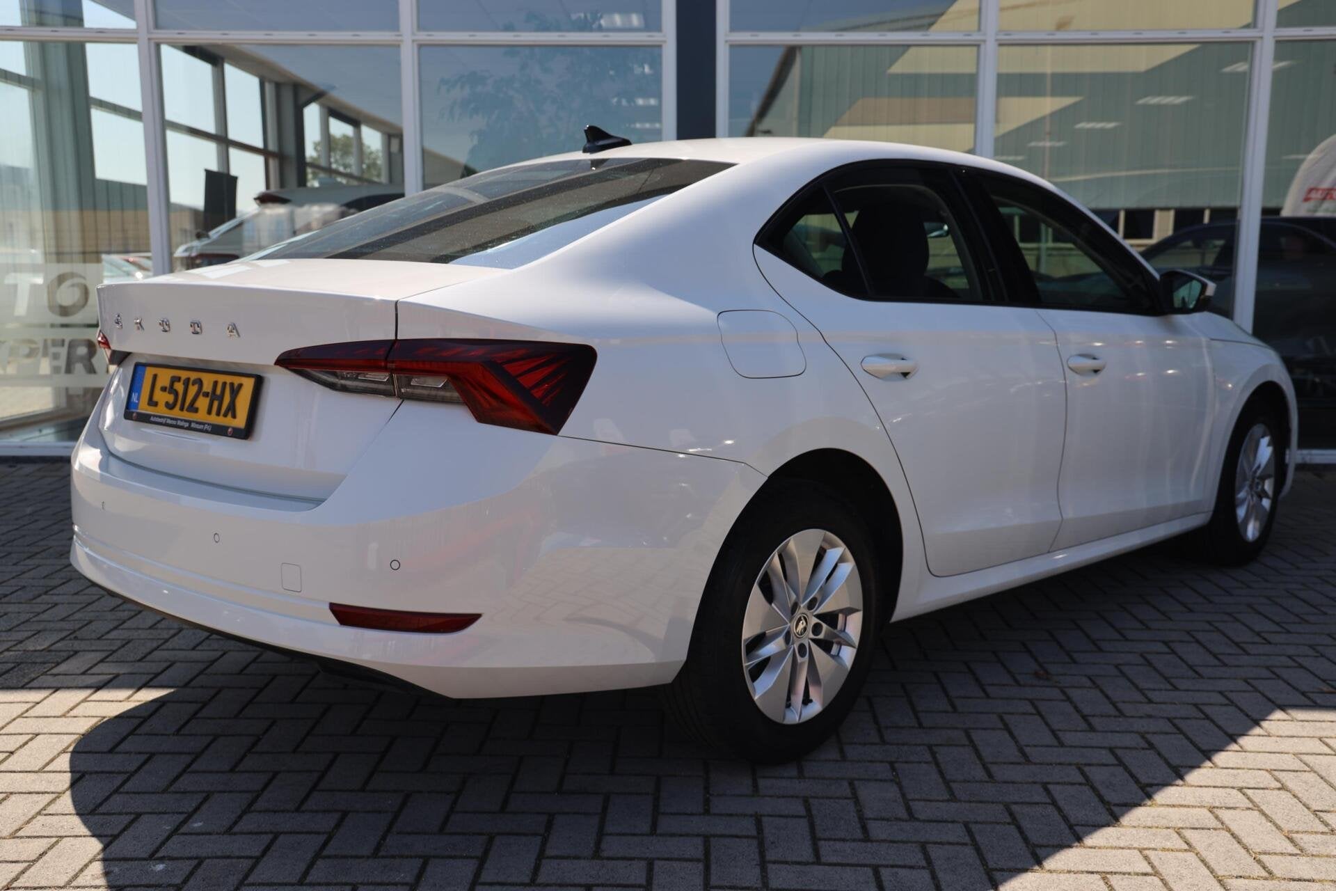 Skoda Octavia 1.5 TSI G-TEC Business Edition|Cruise control|, Auto's, Parkeersensor, Euro 6, 4 cilinders, Wit