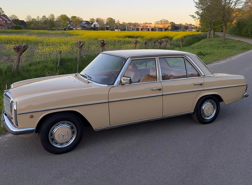 Mercedes-Benz 240D W115 - Bijzondere staat - 1974, 65 pk, 1350 kg, Achterwielaandrijving, 4 cilinders