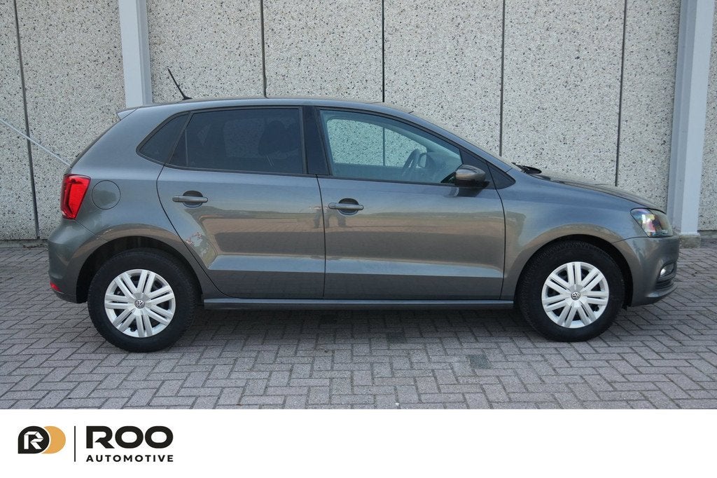 Volkswagen Polo 1.0 Comfortline Nieuwe APK, Ondh.historie, l, Auto's, Volkswagen, Euro 6, Handgeschakeld, 955 kg, 999 cc