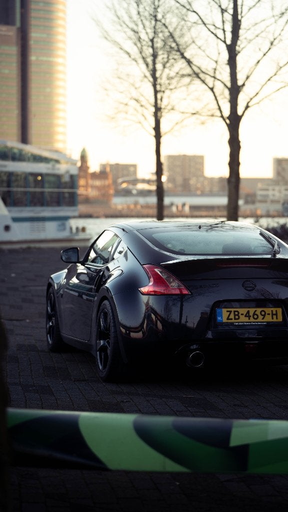 Nissan 370Z - 2011 - 141.xxx KM - HKS uitlaat - verlaagd, Auto's, Automaat, Achterwielaandrijving, Zwart, Zwart