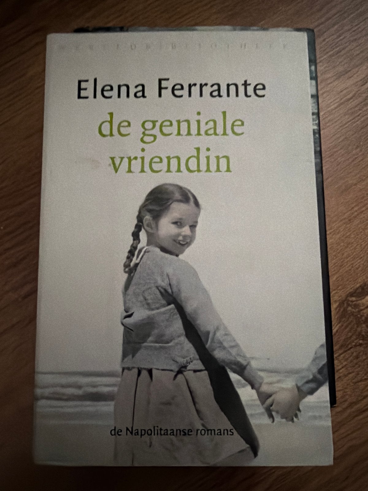 KKK.  Elena Ferrante - De geniale vriendin, Ophalen of Verzenden, Zo goed als nieuw, Elena Ferrante