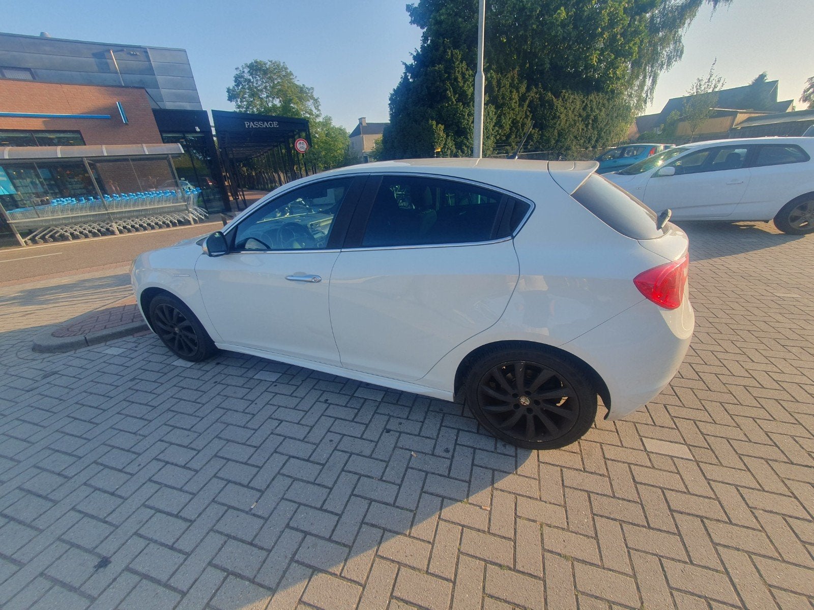 Alfa Romeo Giulietta 1.4 Turbo Multi AIR TCT 2013 Wit, Auto's, Alfa Romeo, 1280 kg, 4 cilinders, Wit, 19 km/l