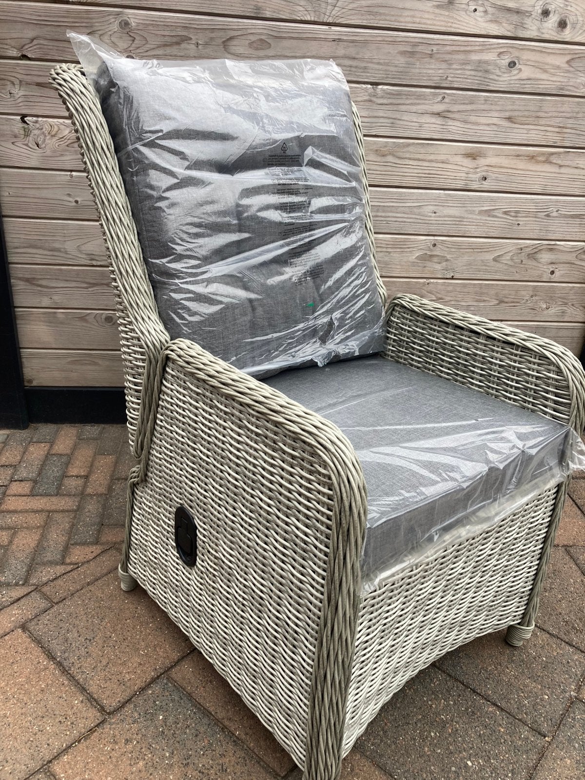 Nieuwe Verstelbare Tuinstoelen Wicker Gevlochten, Tuin en Terras, Tuinstoelen, Ophalen, Nieuw, Wicker, Verstelbaar