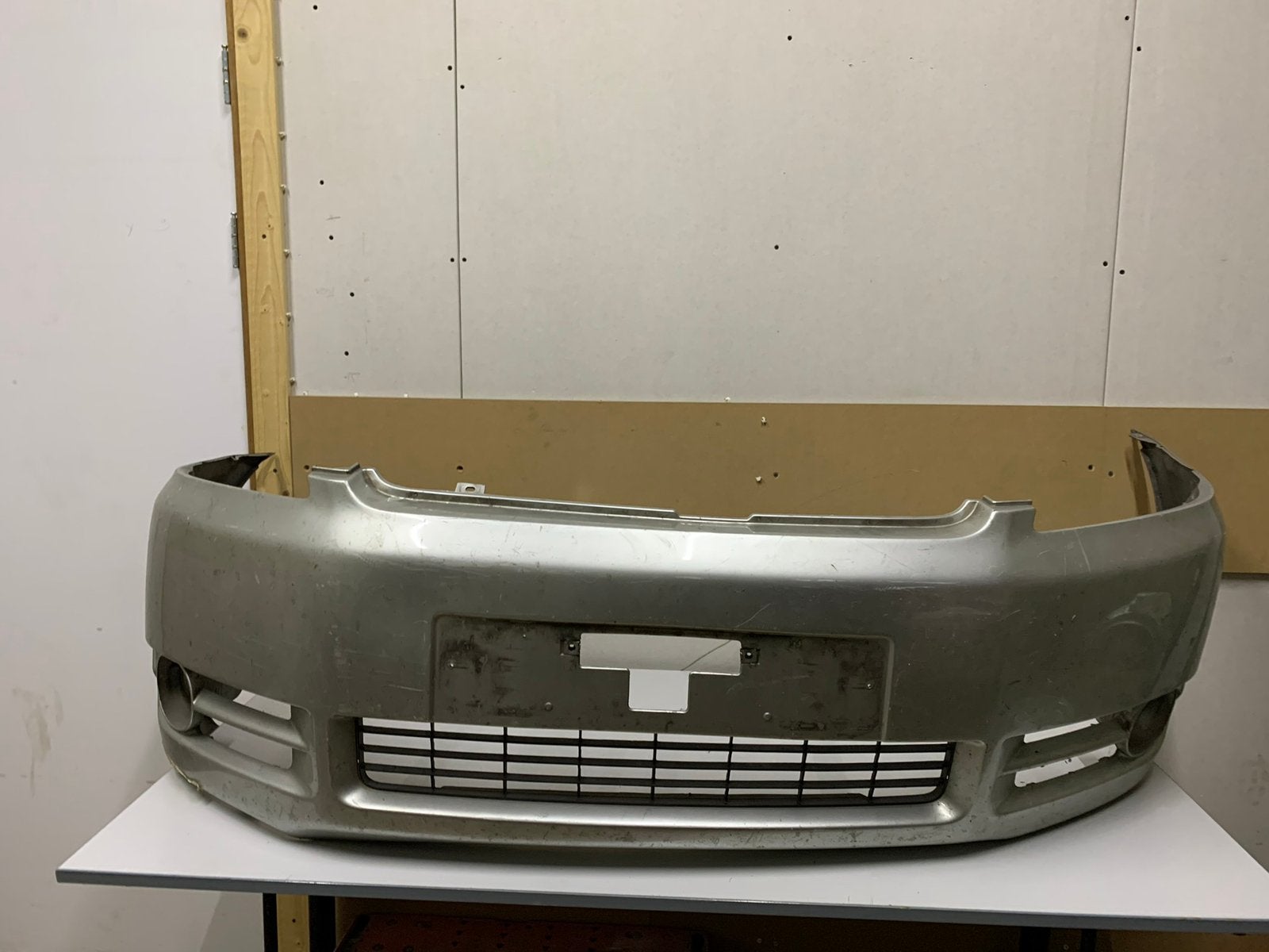 Voorbumper toyota avensis verso 2001-2006, Ophalen, Toyota, Bumper