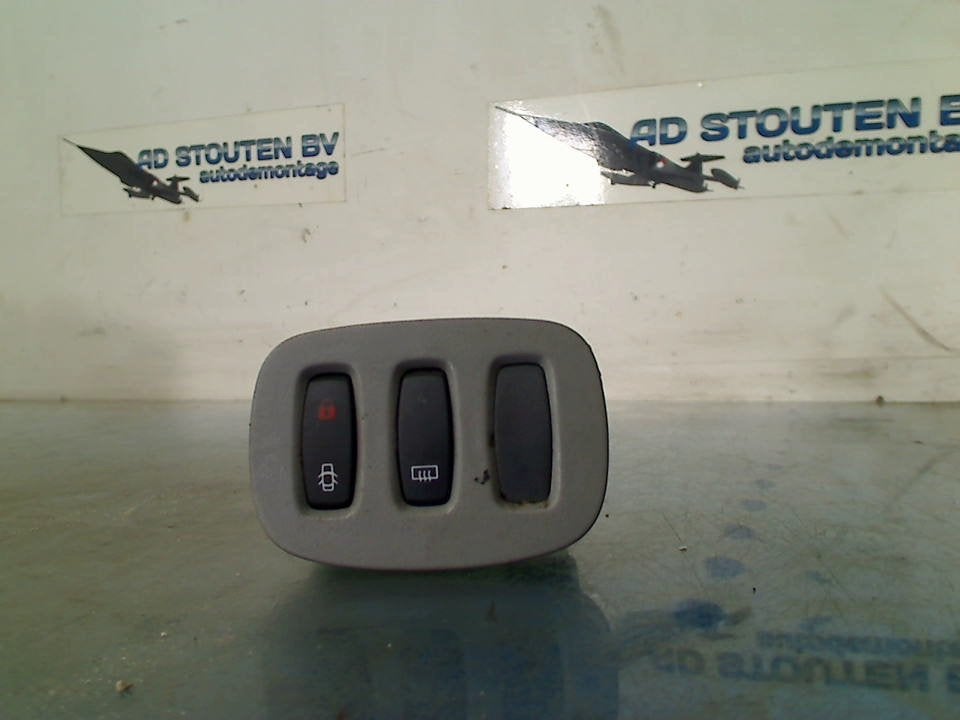 Schakelaar Renault Trafic New (FL) (2001-03/2006-10) 041254A, Auto-onderdelen, Gebruikt, Renault Deutschland AG, Dialog.deutschland@renault.de
