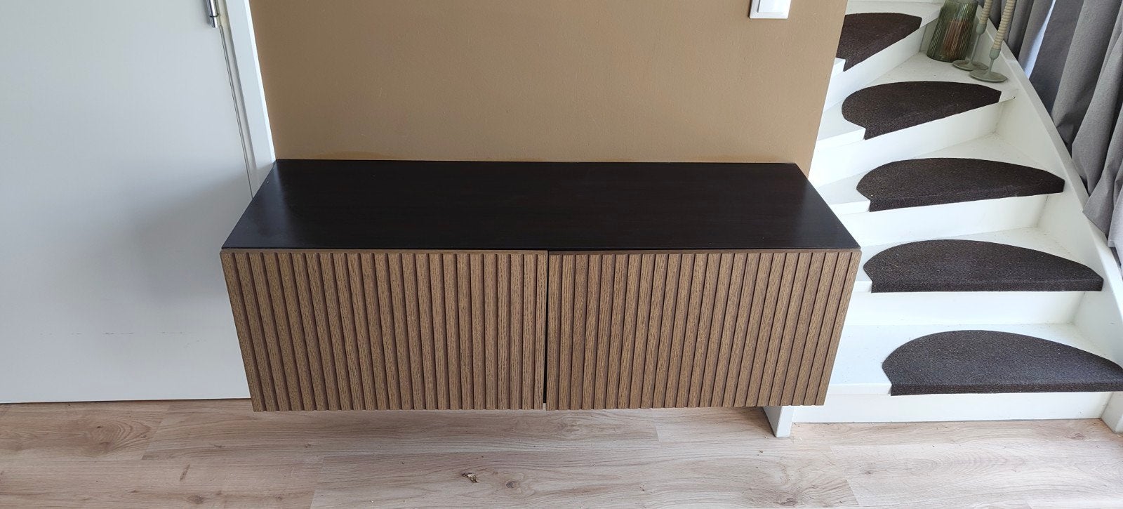 Tv kast hangend, Ophalen, Minder dan 50 cm, 100 tot 150 cm, Zo goed als nieuw