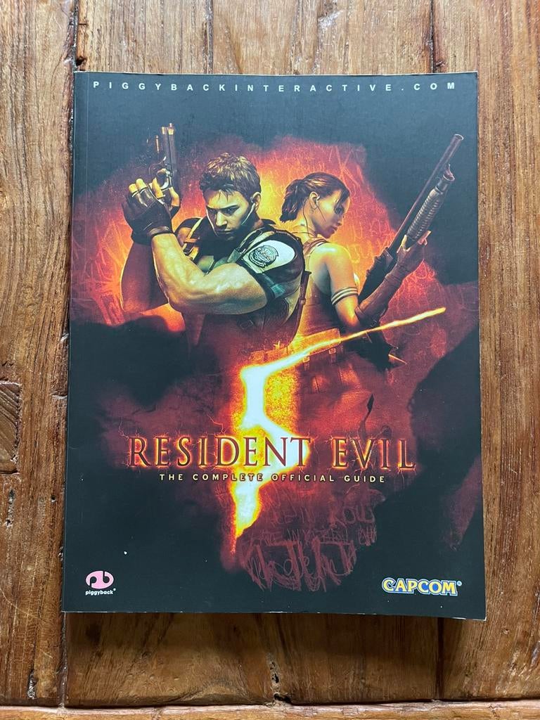 Strategy Guide Resident Evil 5, Spelcomputers en Games, Games | Overige, Avontuur en Actie, Vanaf 18 jaar, 1 speler, Ophalen of Verzenden