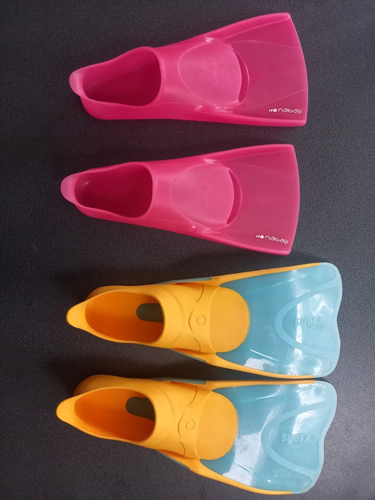Twee paar zwem flippers maat 32/33 en 33/34, Ophalen of Verzenden, Gebruikt, Snorkelvinnen