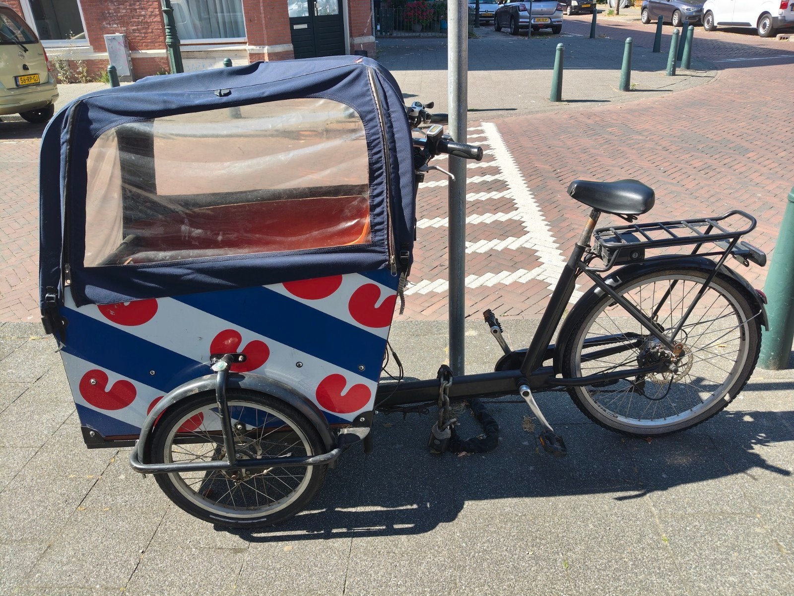 Elektrische bakfiets met huif en kinderzitje, Gebruikt, Huif, 2 kinderen, Schijfrem