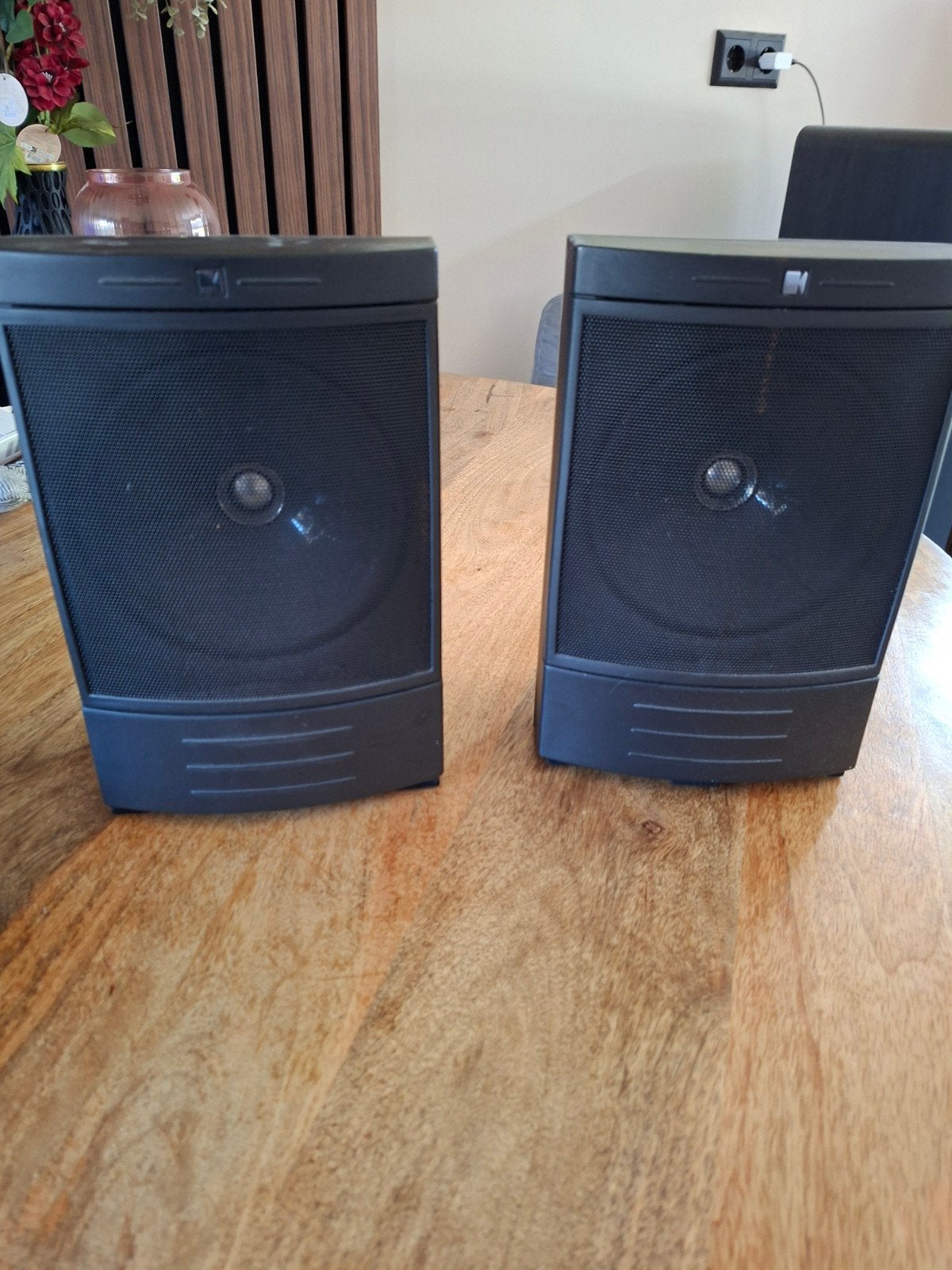 Kef Q8s, Ophalen of Verzenden, Zo goed als nieuw, KEF, Minder dan 60 watt
