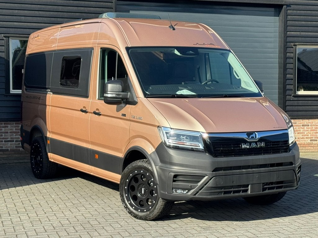 MAN TGE 3.180 4x4 Automaat Julia Camper Yellowstone. Nieuw !, Buscamper of Camperbus, Ringverwarming, Tot en met 2, Bedrijf