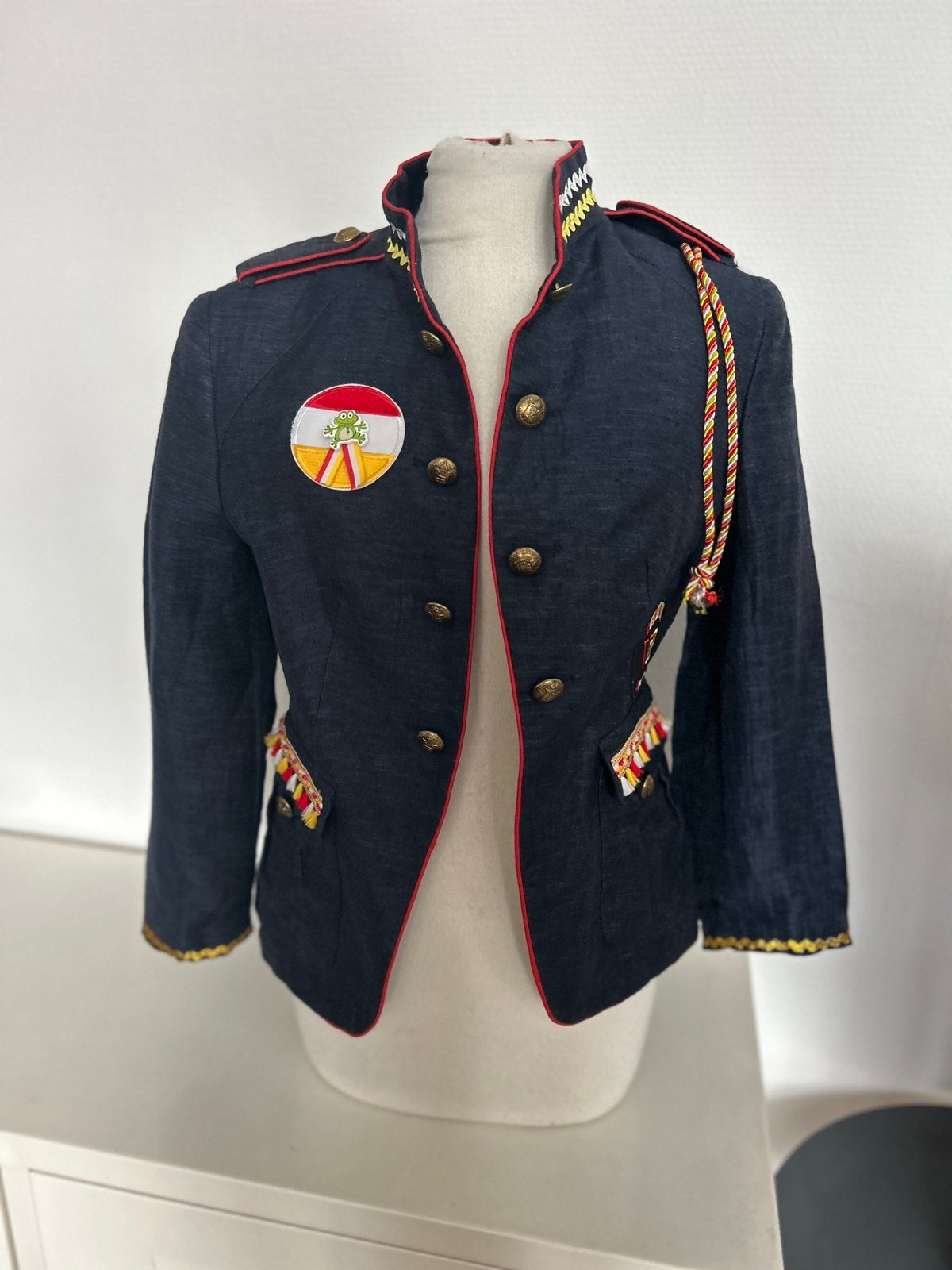Oeteldonk dames jasje - Maat S, Ophalen of Verzenden, Zo goed als nieuw, Maat 38/40 (M), Carnaval