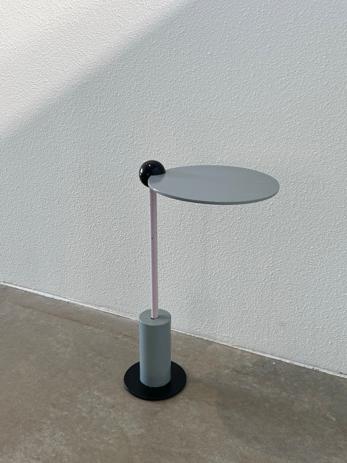 Memphis Milano stijl tafel, 45 tot 60 cm, Minder dan 55 cm, Gebruikt, Metaal of Aluminium