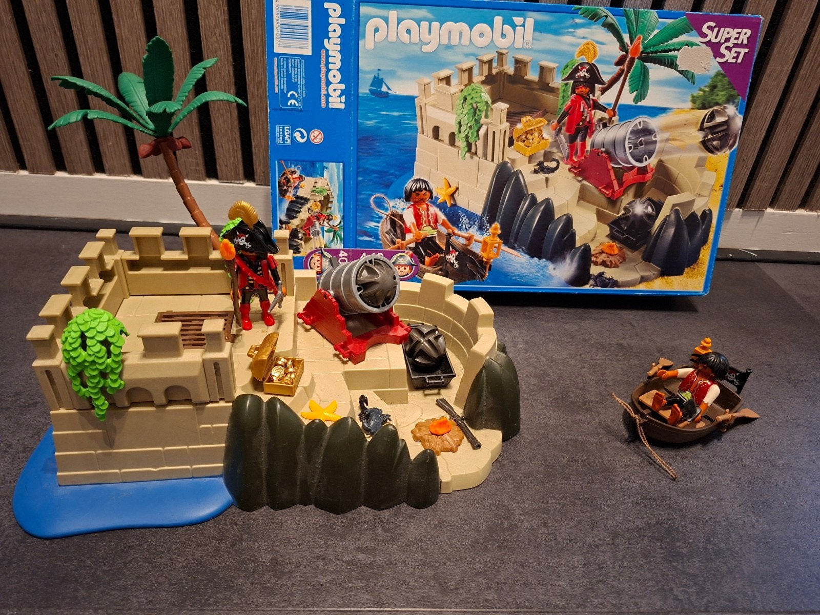 Playmobil Piraten Vesting 4007 & Pirateneiland 4139, Ophalen of Verzenden, Zo goed als nieuw