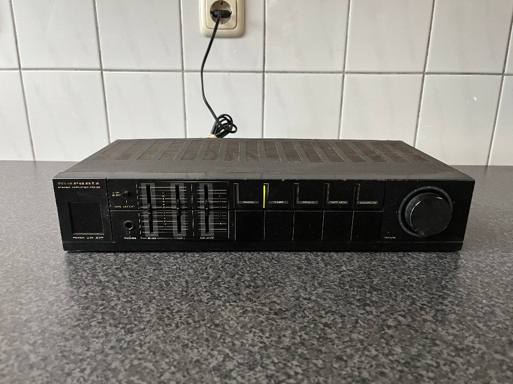 LEES TEXT. Marantz PM-26 versterker met platenspeler ingang, Ophalen of Verzenden, Gebruikt