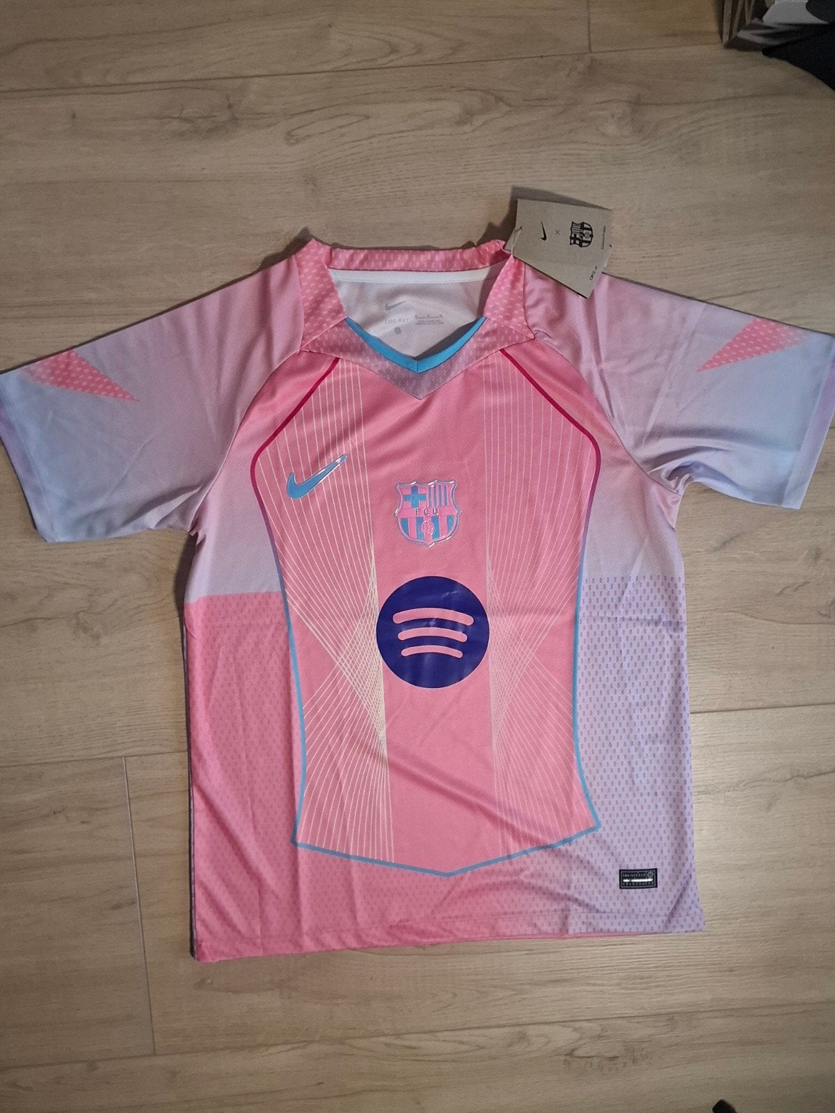 FC Barcelona Voetbalshirt Roze - Nieuw met labels, Verzenden, Nieuw, Shirt