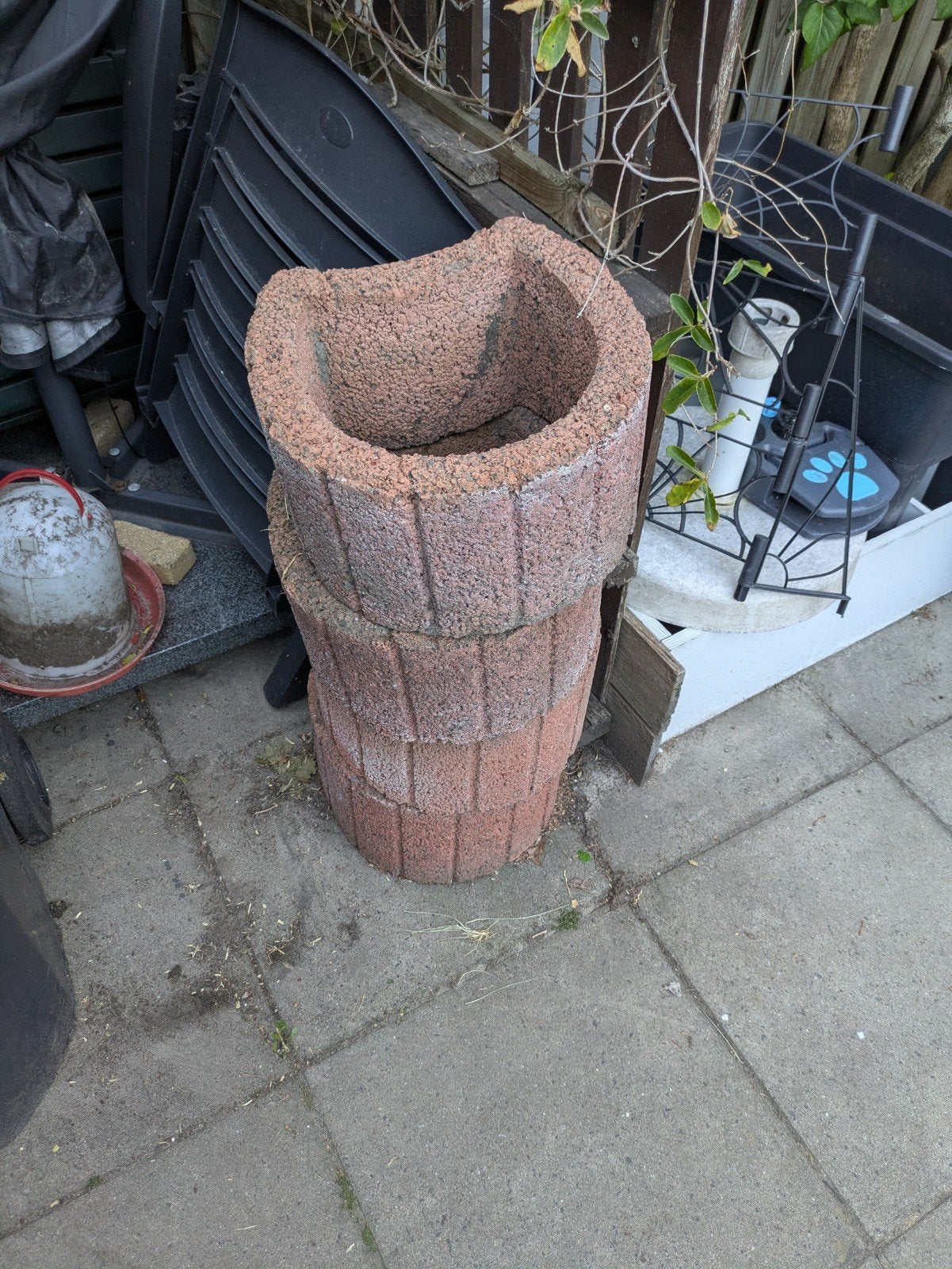 Robuuste stenen bloembak voor tuin of terras, Ophalen, Gebruikt, Minder dan 60 cm, Rond
