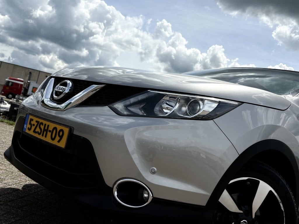 Nissan Qashqai 1.2 360 CAMERA | KEYLESS | PANO | ELEKTR SPIE, Auto's, Nissan, Voorwielaandrijving, Stof, Gebruikt, Euro 6