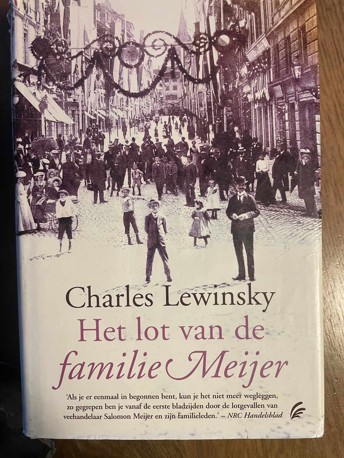 Charles Lewinsky - Het lot van de familie Meijer, Ophalen of Verzenden, Gelezen, Charles Lewinsky