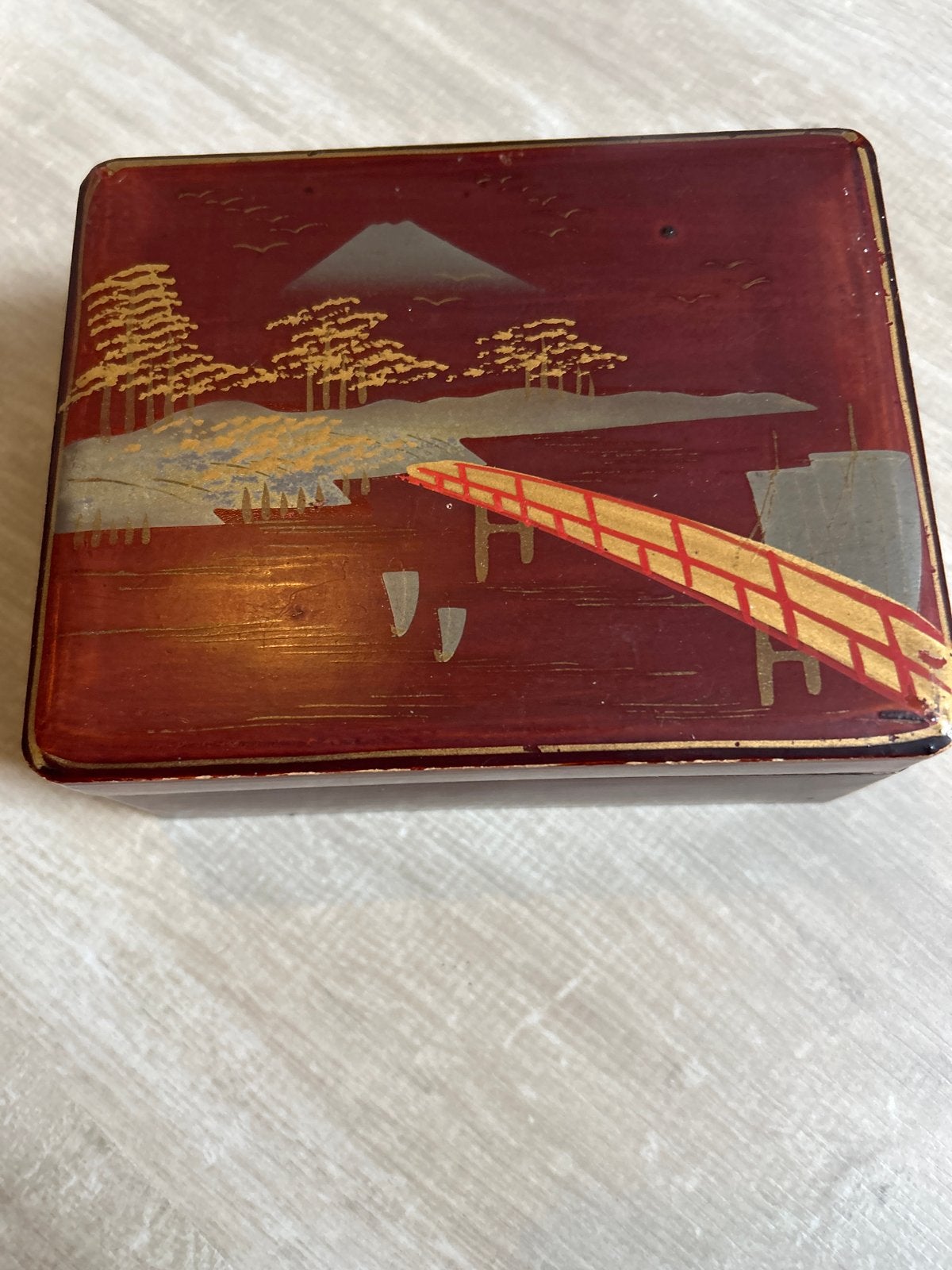 Vintage Japanse Lakdoos met Berg Fuji Decoratie, Ophalen of Verzenden