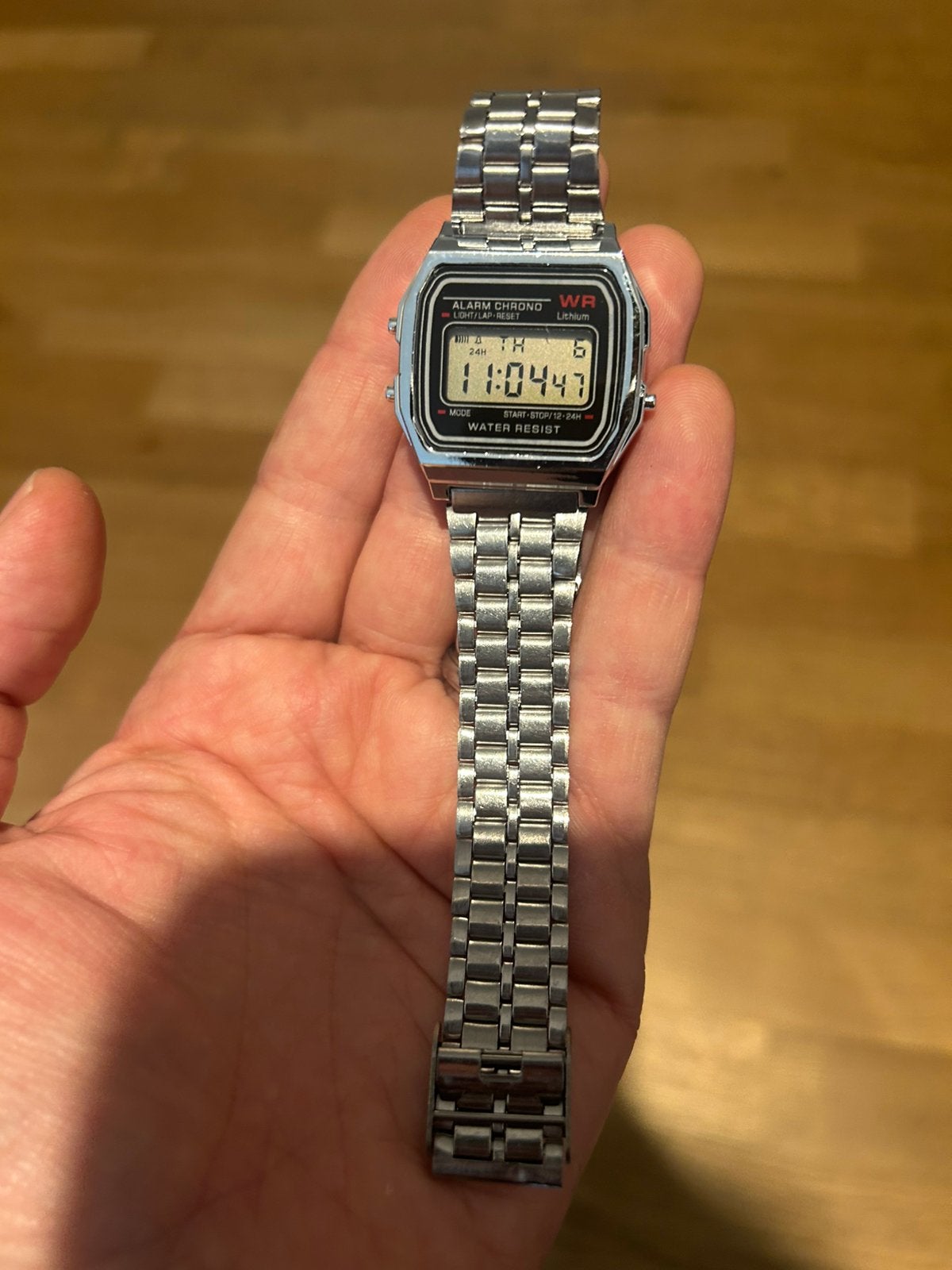 Retro style digital watch, Verzenden, Nieuw, Polshorloge, Overige merken