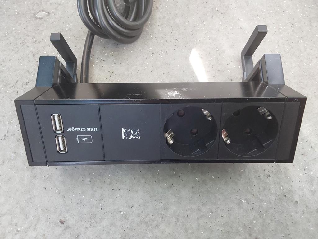 BACHMANN STEKKERBLOK DESK 2 & USB CHARGER BURO STEKKERDOOS, Ophalen of Verzenden