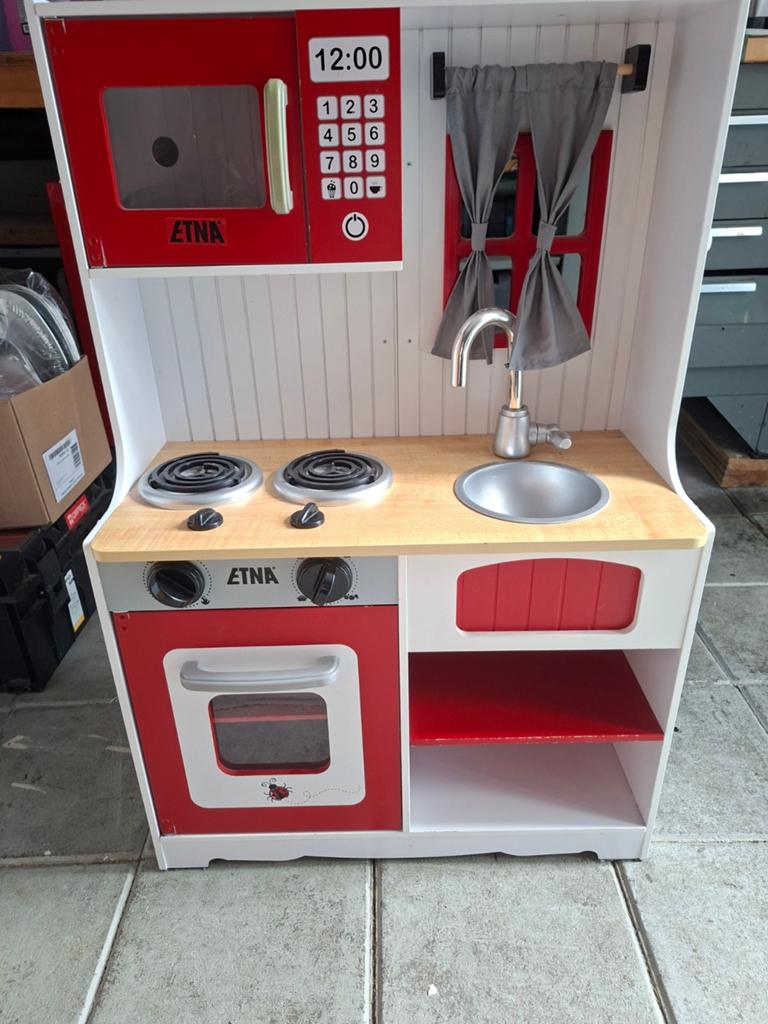 Leuke houten speelkeuken met oven en magnetron, Ophalen, Gebruikt, Hout, Speelkeuken