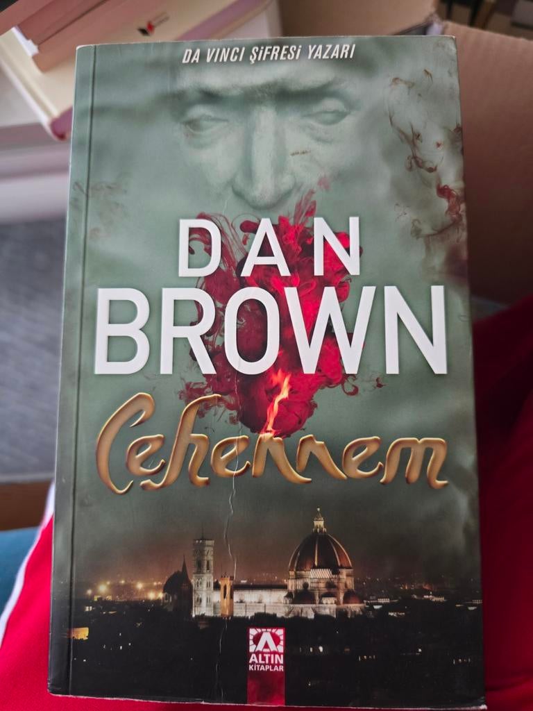 Dan Brown - cehennem Turkse boek, Ophalen, Gelezen, Dan Brown, Wereld overig