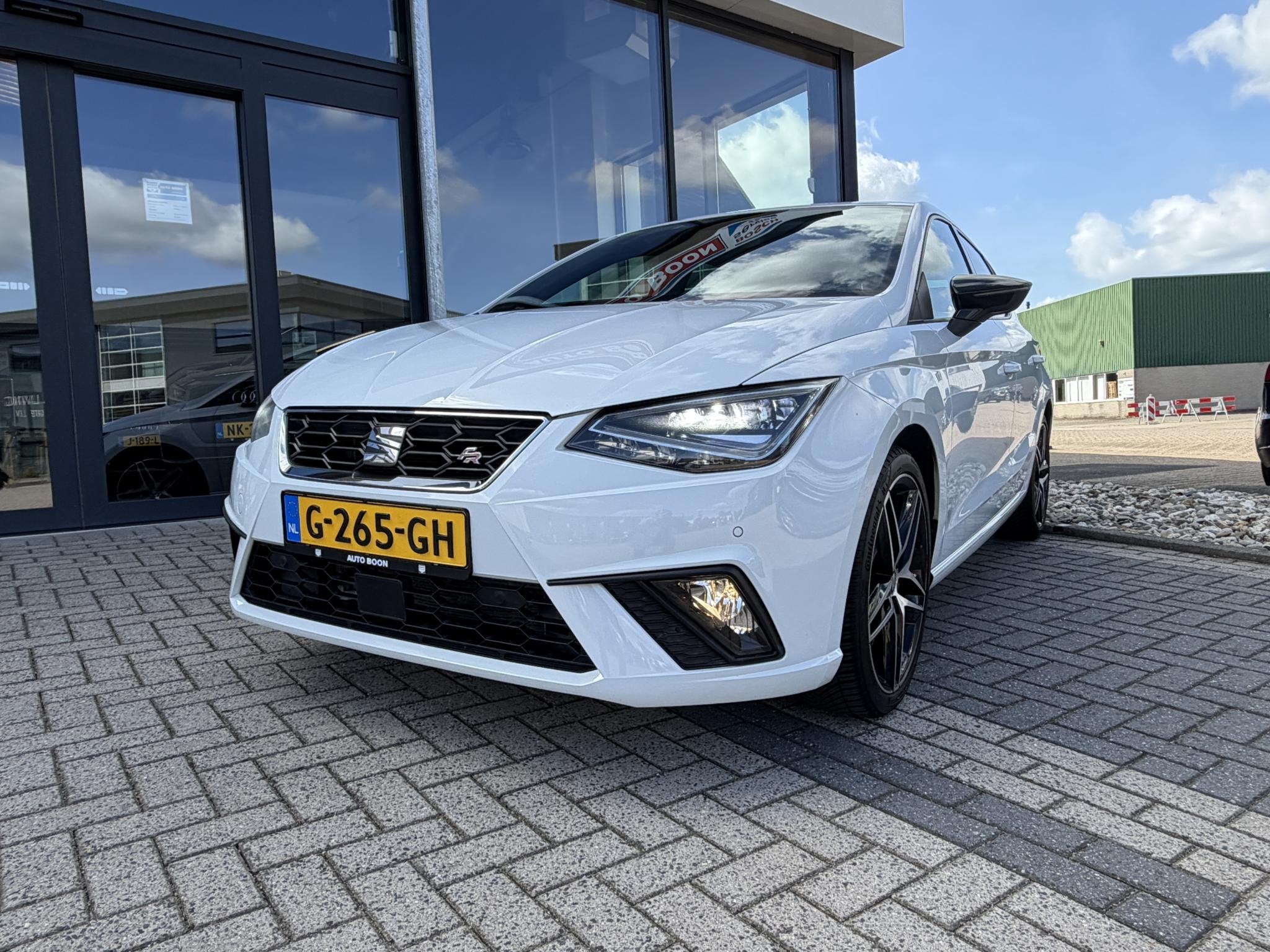SEAT Ibiza 1.0TSi 95PK FR : APPCARPLAY/P-CAM/LED/18''LMV/ CL, Auto's, Voorwielaandrijving, Dealer onderhouden, Stof, Euro 6