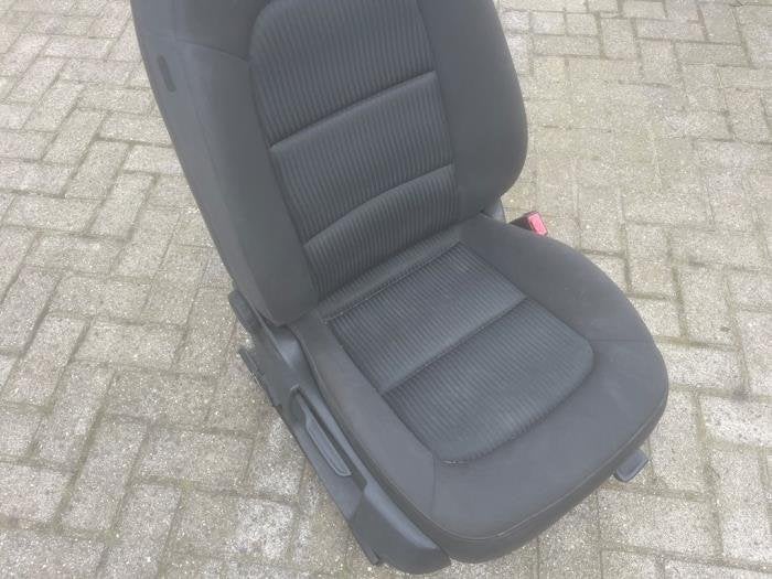 Stoel rechts van een Audi A4, Gebruikt, -, Verzenden, -
