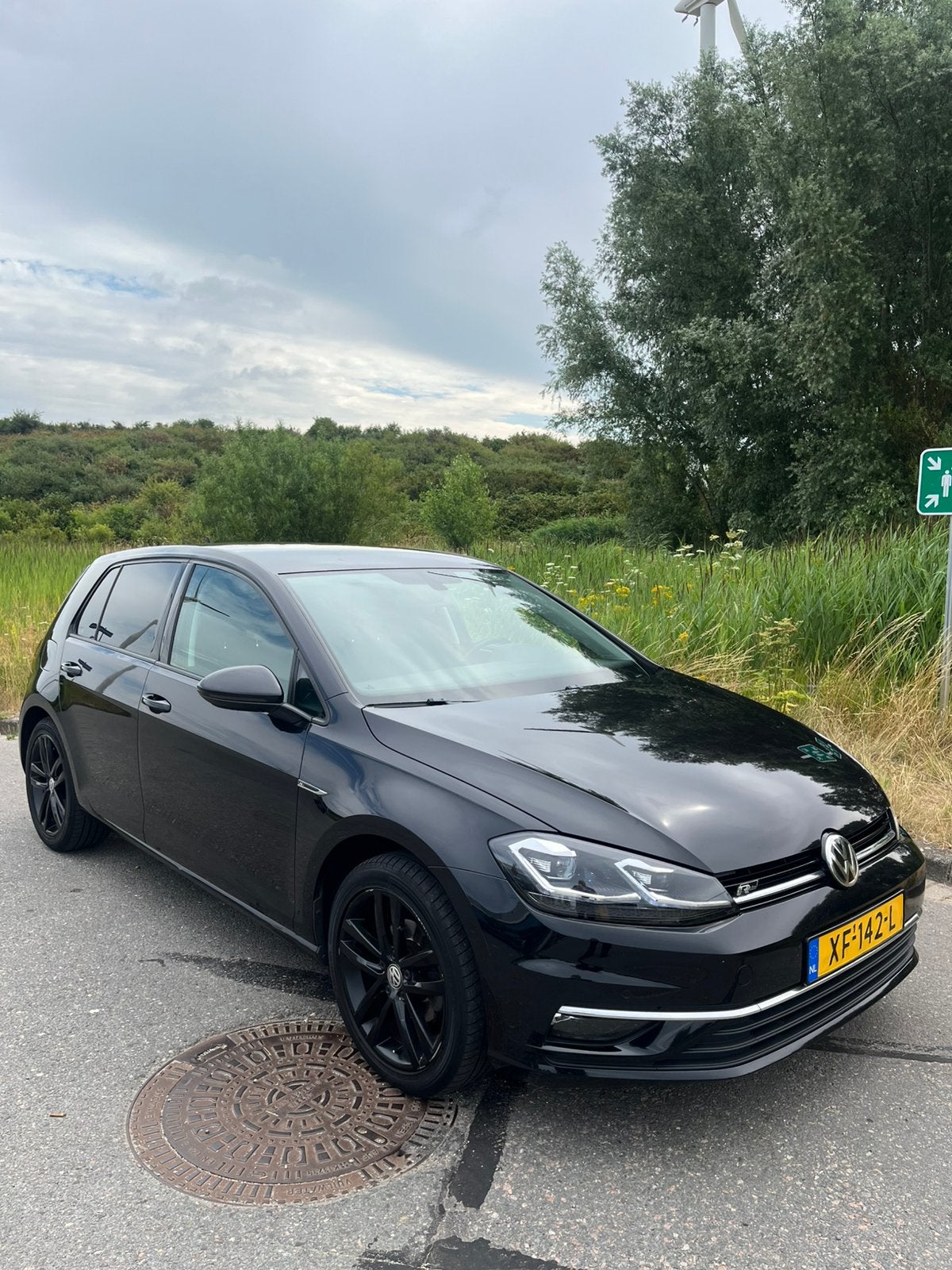 Volkswagen Golf 7.5 1.0 TSI 115pk Bluemotion 5D 2019 Zwart, Auto's, 1165 kg, Zwart, Origineel Nederlands, 630 kg