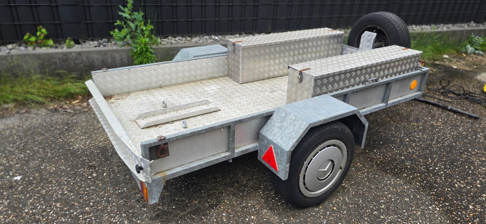Aluminium-gegalvaniseerde motor aanhanger incl oprijplaat, Ophalen, Gebruikt