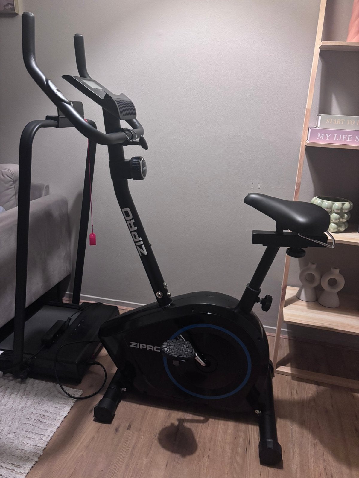 ZSM ophalen! Nette zwarte zipro hometrainer fiets, Ophalen, Zo goed als nieuw, Hometrainer