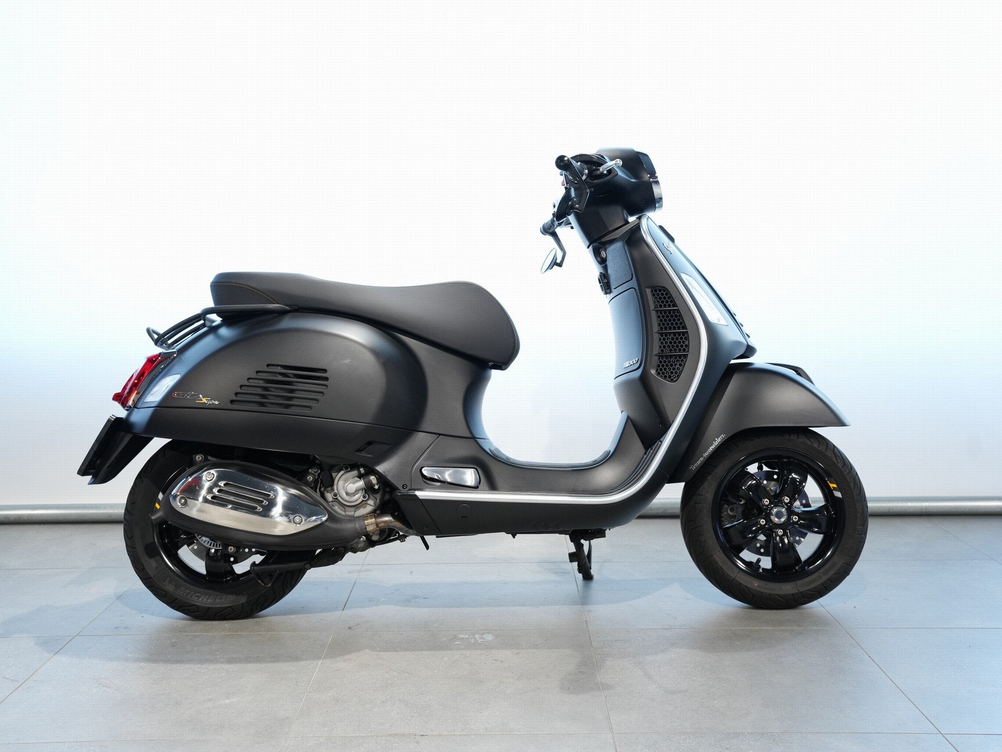 Vespa GTS 300 SUPERTECH HPE (bj 2022), Scooter, Info@piaggio.com, Piaggio & C. S.P.A., Viale Rinaldo Piaggio 25
56025  PONTDERA, IT
