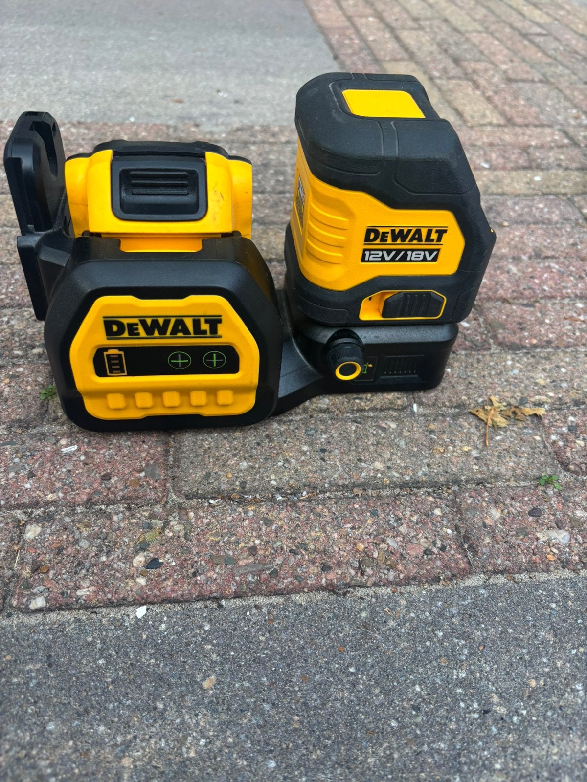Dewalt laser DCE088G18, Ophalen of Verzenden, Zo goed als nieuw