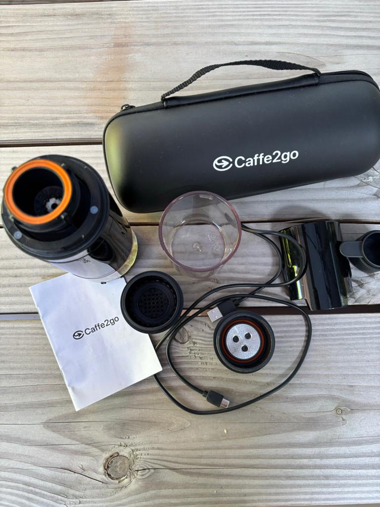 Caffe2go draagbare koffiemachine met accessoires, Witgoed en Apparatuur, Koffiezetapparaten, Koffiemachine, Ophalen of Verzenden