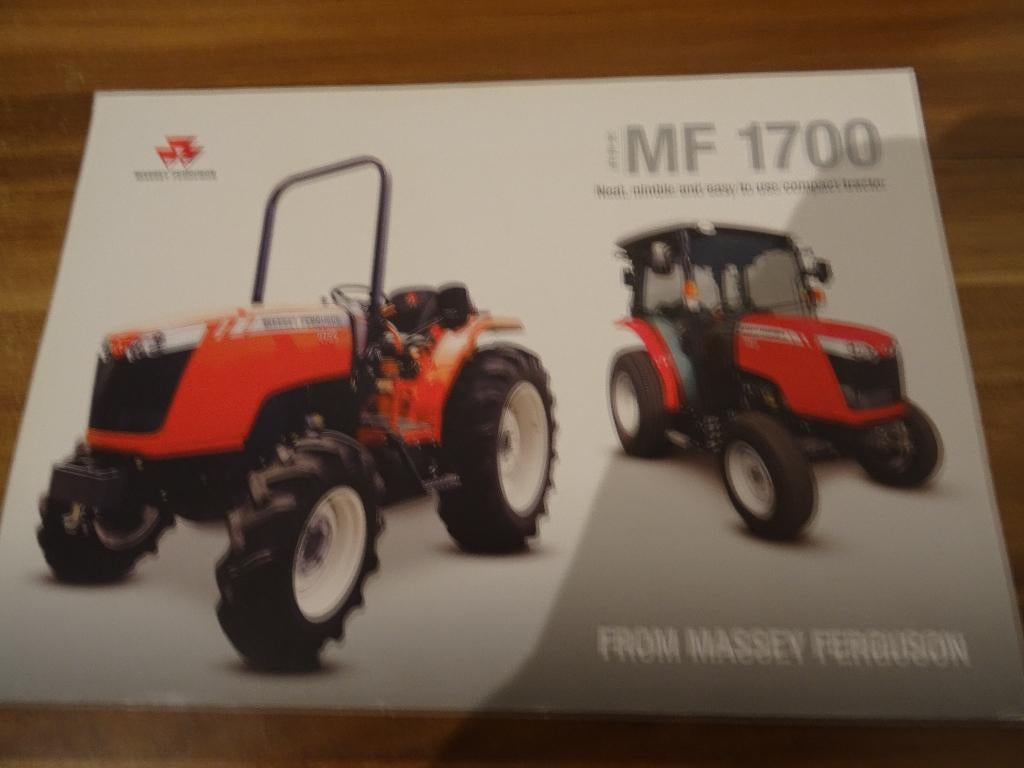 Setje massey fwerguson trekkers folders, Ophalen of Verzenden, Zo goed als nieuw, Folder