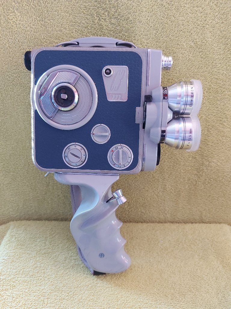 Vintage Filmcamera Eumig C3M. 3 Lens 8 mm., Ophalen of Verzenden, 1960 tot 1980, Filmcamera