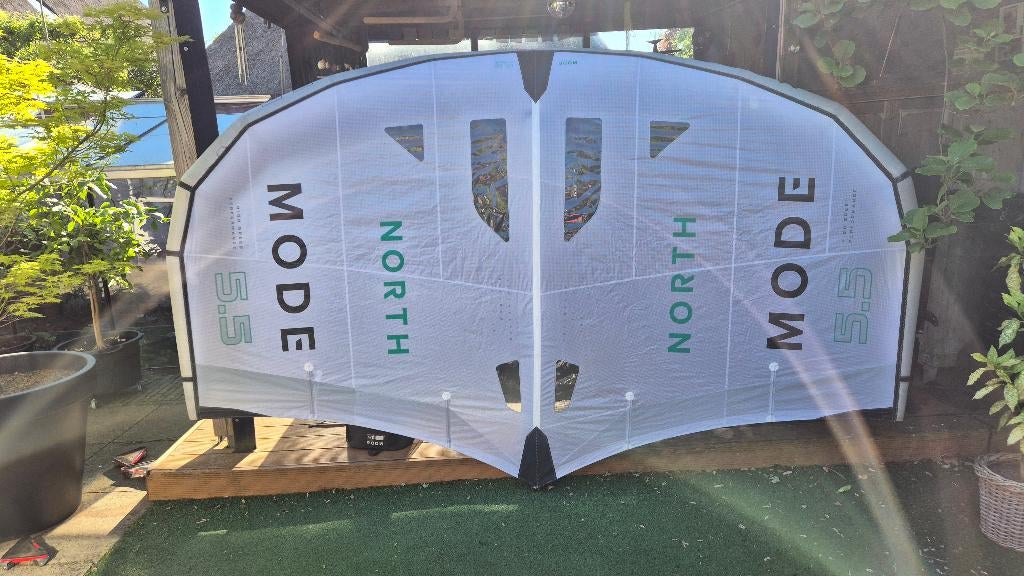 North Mode pro 5.5 m2, Watersport en Boten, Wingsurfen, Ophalen of Verzenden, Gebruikt, Wingsurf-wing