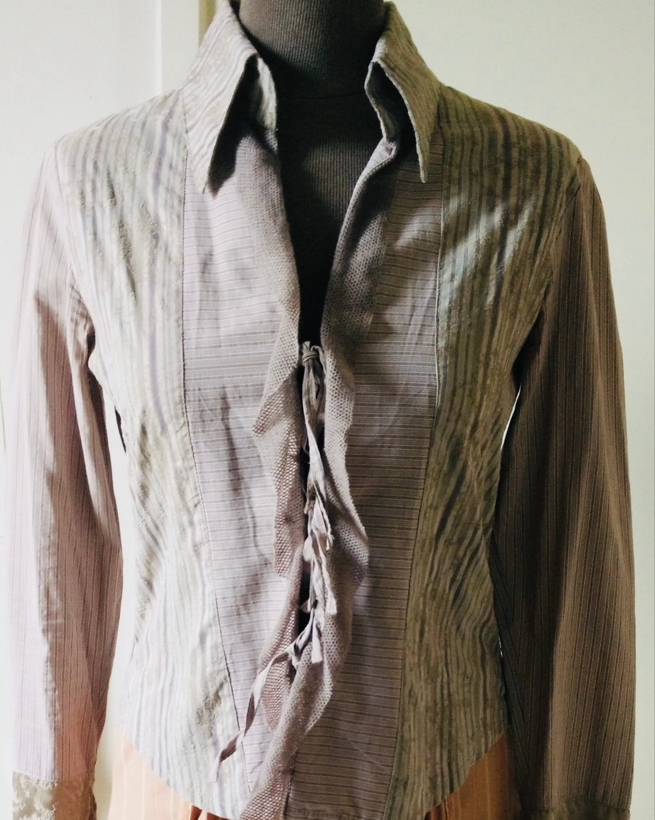 Summum Woman gestreepte blouse met ruches en borduursels, Kleding | Dames, Ophalen of Verzenden, Nieuw, Maat 36 (S), Meerkleurig