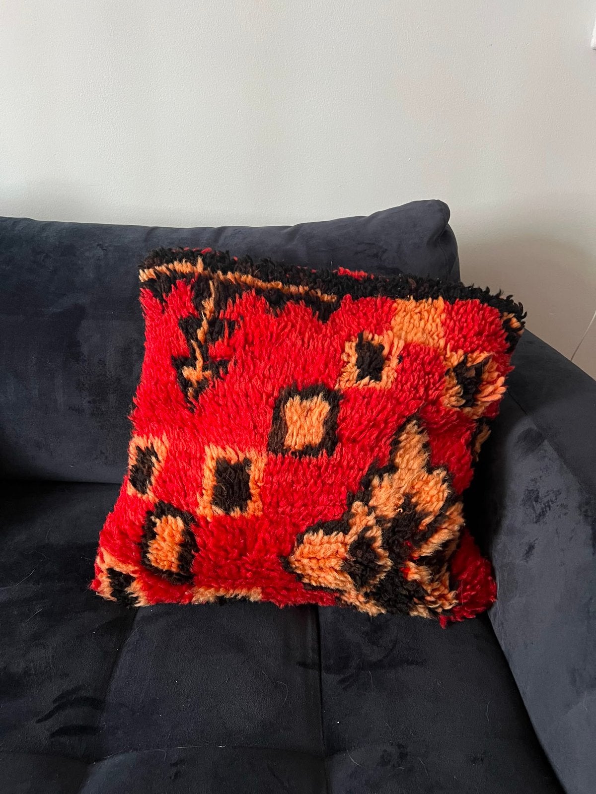 1 x wollen berber marrokaans kelim kussen vierkant rood, Ophalen of Verzenden, Zo goed als nieuw, Rood, Vierkant
