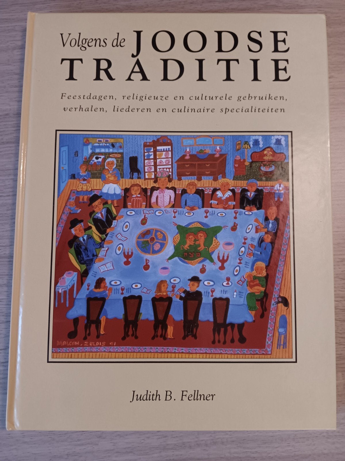 Volgens de Joodse Traditie - Feestdagen en gebruiken, Boeken, Ophalen of Verzenden, Zo goed als nieuw