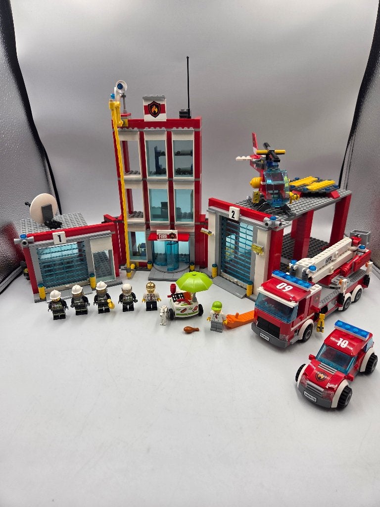 Lego City 60110 Fire Station, City, Lego, Ophalen of Verzenden, Zo goed als nieuw