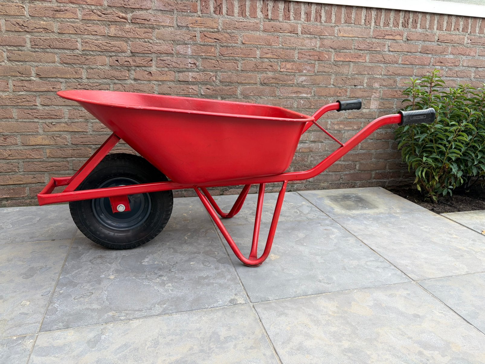 Nette degelijke Kelfort kruiwagen lucht band 100% in orde, Ophalen, Zo goed als nieuw
